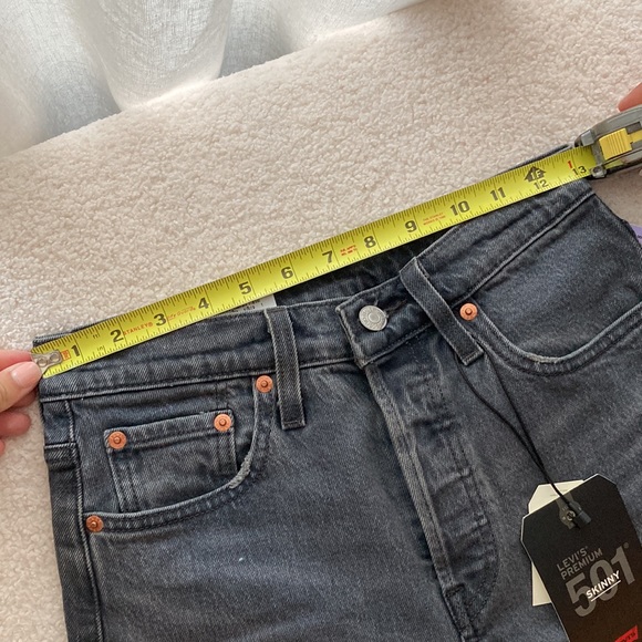 NWT Levi’s 501 Skinny Jeans - Picture 14 of 16